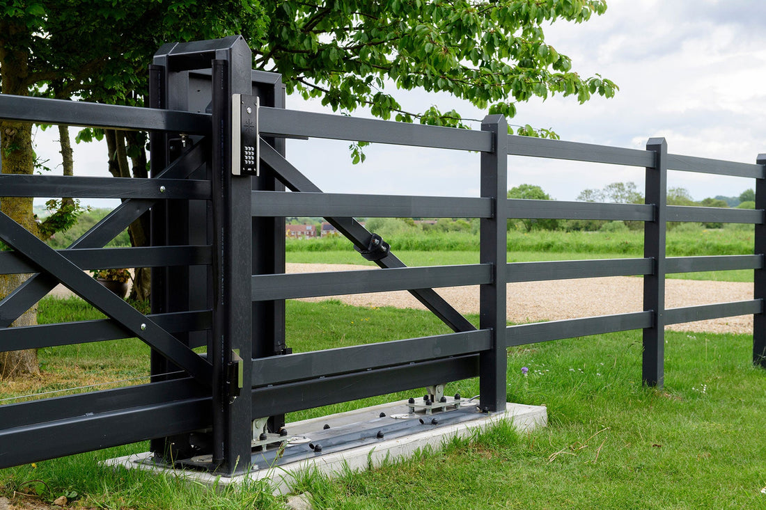 Automated Midnight Black Gate