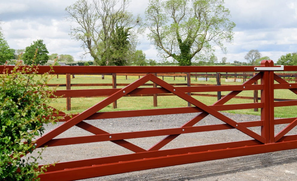 Ruby Red Gate